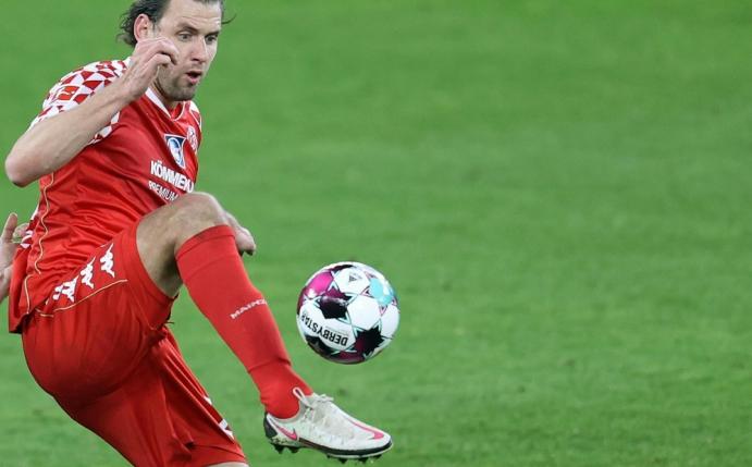 Adam Szalai verletzte sich im Spiel gegen Freiburg