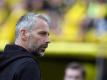 Dortmunds Trainer Marco Rose trift auf seinen alten Club. Foto: Bernd Thissen/dpa