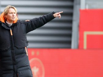 Voss-Tecklenburg und DFB-Frauen treffen auf Serbien Voss-Tecklenburg und DFB-Frauen treffen auf Serbien