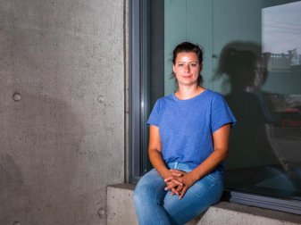 Helen Breit, Vorstandsmitglied und Sprecherin des Fan-Zusammenschlusses «Unsere Kurve e.V.». Foto: Philipp von Ditfurth/dpa Helen Breit, Vorstandsmitglied und Sprecherin des Fan-Zusammenschlusses «Unsere Kurve e.V.». Foto: Philipp von Ditfurth/dpa