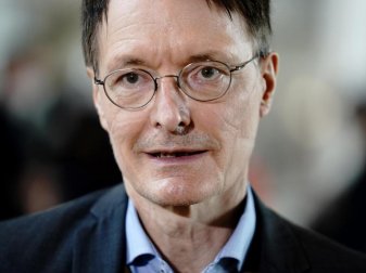 Der Politiker Karl Lauterbach ist Gesundheitsexperte der SPD. Foto: Kay Nietfeld/dpa Der Politiker Karl Lauterbach ist Gesundheitsexperte der SPD. Foto: Kay Nietfeld/dpa