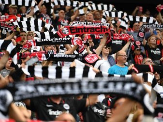 Eintracht Frankfurt hofft im Spiel gegen Hertha auf über 50.000 Zuschauer. Foto: Arne Dedert/dpa Eintracht Frankfurt hofft im Spiel gegen Hertha auf über 50.000 Zuschauer. Foto: Arne Dedert/dpa