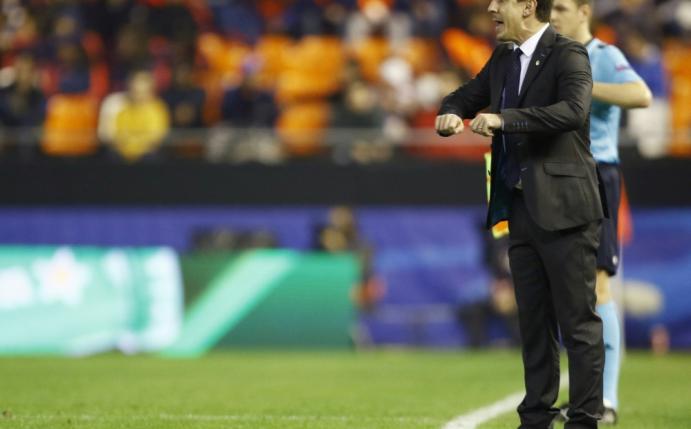 Neville sucht mit Valencia den Weg aus der Krise(SID-IMAGES/FIRO)