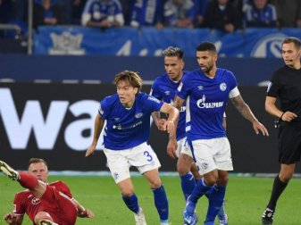 Schalke: Wer ersetzt Victor Pálsson gegen Rostock? Schalke: Wer ersetzt Victor Pálsson gegen Rostock?