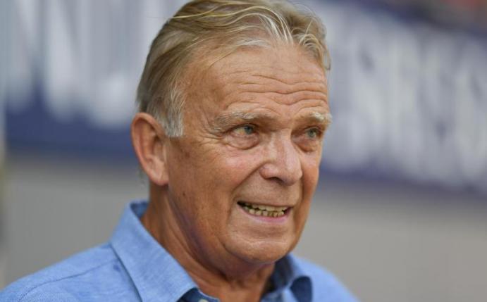 Volker Finke war von 1991 bis 2007 Trainer des SC Freiburg. Foto: Patrick Seeger/dpa