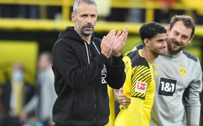 Dortmunds Trainer Marco Rose gibt sich vor der Partie in Mönchengladbach gelassen. Foto: Bernd Thissen/dpa