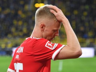 Unions Timo Baumgartl fasst sich an den Kopf. Foto: Bernd Thissen/dpa Unions Timo Baumgartl fasst sich an den Kopf. Foto: Bernd Thissen/dpa