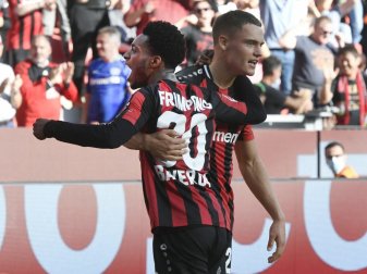 Bayer Leverkusen setzt sich in der Spitzengruppe fest Bayer Leverkusen setzt sich in der Spitzengruppe fest