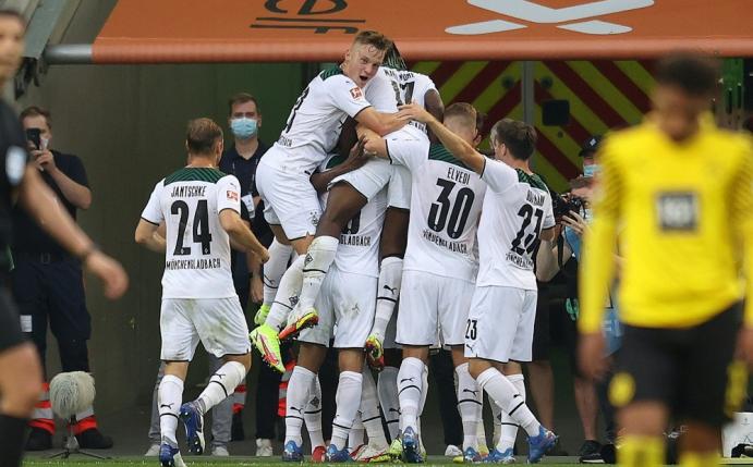 Gladbach feiert Sieg gegen den BVB und den alten Trainer