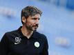 Will den VfL Wolfsburg in der Spitze etablieren: Trainer Mark van Bommel. Foto: Uwe Anspach/dpa