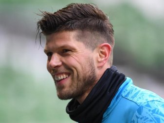 Ist bei seinem alten Verein, dem Amateurclub HC'03 in Drempt, wieder als spielendes Mitglied eingeschrieben: Klaas-Jan Huntelaar. Foto: Carmen Jaspersen/dpa Ist bei seinem alten Verein, dem Amateurclub HC'03 in Drempt, wieder als spielendes Mitglied eingeschrieben: Klaas-Jan Huntelaar. Foto: Carmen Jaspersen/dpa