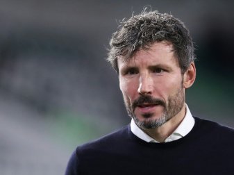 Haderte mit Elfermeterpfiff: Mark van Bommel Haderte mit Elfermeterpfiff: Mark van Bommel