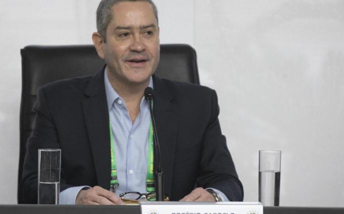 Der Präsident des brasilianischen Fußball-Verbandes, Rogério Caboclo, ist für 21 Monate gesperrt worden. Foto: Lucas Figueiredo/CBF/dpa