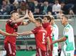 Fühlt sich beim FC Bayern wieder wohl: Niklas Süle (r). Foto: Daniel Karmann/dpa