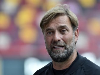 Für Liverpools Trainer Jürgen Klopp ist die Verweigerung einer Corona-Impfung wie Alkohol am Steuer. Foto: Rui Vieira/AP/dpa Für Liverpools Trainer Jürgen Klopp ist die Verweigerung einer Corona-Impfung wie Alkohol am Steuer. Foto: Rui Vieira/AP/dpa