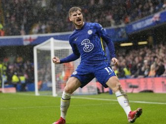 Chelseas Timo Werner jubelt nach über sein Tor zum 2:1 gegen den FC Southampton. Foto: Kirsty Wigglesworth/AP/dpa