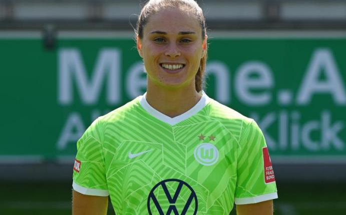 Fällt einige Zeit für den VfL Wolfsburg aus: Ewa Pajor. Foto: Swen Pförtner/dpa
