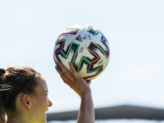 Frauen-Ligen sprechen sich gegen die FIFA-Pläne aus Frauen-Ligen sprechen sich gegen die FIFA-Pläne aus