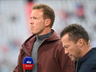 Bayern-Trainer Julian Nagelsmann (l) wird von Lothar Matthäus für eine Auswechslung kritisiert. Foto: Sven Hoppe/dpa Bayern-Trainer Julian Nagelsmann (l) wird von Lothar Matthäus für eine Auswechslung kritisiert. Foto: Sven Hoppe/dpa