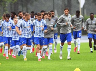 Nach Sportvorstand Fredi Bobic hat Hertha eine Impfquote von über 90 Prozent: Die Berliner Fußballprofis beim Training. Foto: Soeren Stache/dpa-Zentralbild/dpa Nach Sportvorstand Fredi Bobic hat Hertha eine Impfquote von über 90 Prozent: Die Berliner Fußballprofis beim Training. Foto: Soeren Stache/dpa-Zentralbild/dpa