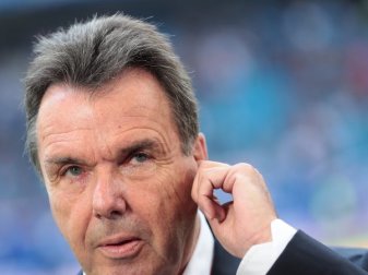 Bruchhagen glaubt an Hertha-Aufschwung: „Werden sich gut entwickeln“ Bruchhagen glaubt an Hertha-Aufschwung: „Werden sich gut entwickeln“