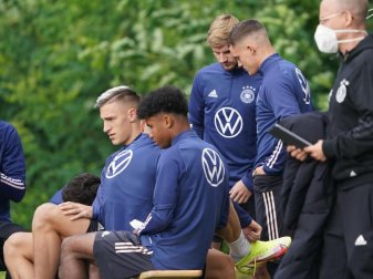 Auch die Youngster Nico Schlotterbeck (l), Karim Adeyemi (2.v.l) und Florian Wirtz (r) stehen im DFB-Aufgebot. Foto: Marcus Brandt/dpa Auch die Youngster Nico Schlotterbeck (l), Karim Adeyemi (2.v.l) und Florian Wirtz (r) stehen im DFB-Aufgebot. Foto: Marcus Brandt/dpa