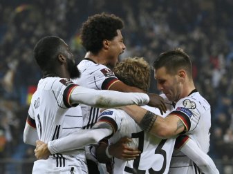 Deutschland schlägt Rumänien knapp mit 2:1