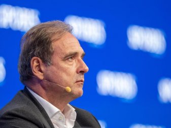 Steht bei Hertha BSC vor dem Abgang: Geschäftsführer Carsten Schmidt. Foto: David Inderlied/dpa Steht bei Hertha BSC vor dem Abgang: Geschäftsführer Carsten Schmidt. Foto: David Inderlied/dpa