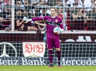 Stuttgarts Torwart Florian Müller ist positiv auf das Coronavirus getestet worden. Foto: Tom Weller/dpa Stuttgarts Torwart Florian Müller ist positiv auf das Coronavirus getestet worden. Foto: Tom Weller/dpa