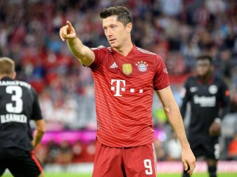 Soll nach Meinung seines Trainers den Ballon d'Or bekommen: Bayern-Torjäger Robert Lewandowski. Foto: Matthias Balk/dpa