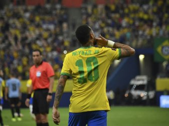 Erzielte den ersten Treffer für Brasilien: Neymar Erzielte den ersten Treffer für Brasilien: Neymar