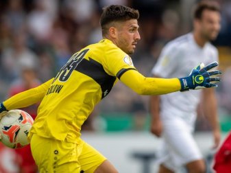 Etatmässiger zweiter Tormann beim VfB Stuttgart: Fabian Bredlow. Foto: Andreas Gora/dpa Etatmässiger zweiter Tormann beim VfB Stuttgart: Fabian Bredlow. Foto: Andreas Gora/dpa