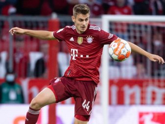 Der FC Bayern München und das Talent Josip Stanisic haben ihre Zusammenarbeit vorzeitig um zwei weitere Jahre verlängert. Foto: Sven Hoppe/dpa Der FC Bayern München und das Talent Josip Stanisic haben ihre Zusammenarbeit vorzeitig um zwei weitere Jahre verlängert. Foto: Sven Hoppe/dpa