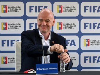 Infantino weiter für WM im Zwei-Jahres-Rhythmus Infantino weiter für WM im Zwei-Jahres-Rhythmus