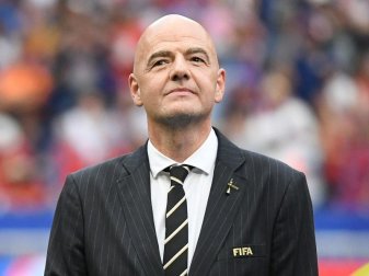 Wirbt für einen geänderten WM-Rythmus: FIFA-Boss Gianni Infantino. Foto: Sebastian Gollnow/dpa Wirbt für einen geänderten WM-Rythmus: FIFA-Boss Gianni Infantino. Foto: Sebastian Gollnow/dpa