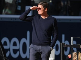 Frankfurts Cheftrainer Oliver Glasner sah einen äußerst blassen Auftritt seiner Mannschaft gegen Hertha BSC. Foto: Arne Dedert/dpa Frankfurts Cheftrainer Oliver Glasner sah einen äußerst blassen Auftritt seiner Mannschaft gegen Hertha BSC. Foto: Arne Dedert/dpa
