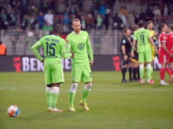 Für Jerome Roussillon (l-r) und Wolfsburgs neuen Rekordmann Maximilian Arnold gab es bei Union nichts zu holen. Foto: Matthias Koch/dpa Für Jerome Roussillon (l-r) und Wolfsburgs neuen Rekordmann Maximilian Arnold gab es bei Union nichts zu holen. Foto: Matthias Koch/dpa