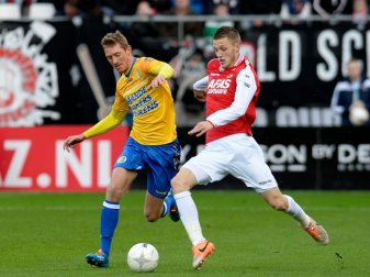 Jeffrey Gouweleeuw (r.) wechselt zum FC Augsburg (Quelle: PIXATHLON/SID) Jeffrey Gouweleeuw (r.) wechselt zum FC Augsburg (Quelle: PIXATHLON/SID)