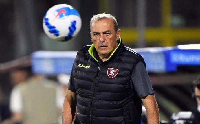 Trainer Fabrizio Castori ist nach der Pleite am achten Spieltag von US Salernitana freigestellt worden. Foto: Carmelo Imbesi/LPS via ZUMA Press Wire/dpa/Archivbild