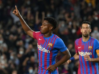Barcelona dreht Spiel gegen Valencia und gewinnt 3:1 Barcelona dreht Spiel gegen Valencia und gewinnt 3:1