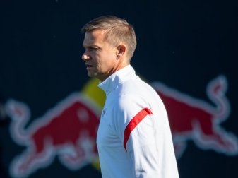 RB-Trainer Jesse Marsch steht nach zwei Niederlagen und null Punkten in der Gruppe A bereits unter Druck. Foto: Hendrik Schmidt/dpa-Zentralbild/dpa RB-Trainer Jesse Marsch steht nach zwei Niederlagen und null Punkten in der Gruppe A bereits unter Druck. Foto: Hendrik Schmidt/dpa-Zentralbild/dpa