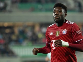 Bericht: Davies fällt mit Oberschenkelverletzung aus Bericht: Davies fällt mit Oberschenkelverletzung aus