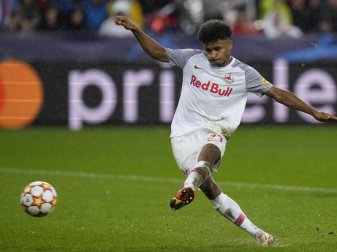 Fit für das Spiel gegen Wolfsburg: Karim Adeyemi von RB Salzburg. Foto: Petr David Josek/AP/dpa Fit für das Spiel gegen Wolfsburg: Karim Adeyemi von RB Salzburg. Foto: Petr David Josek/AP/dpa
