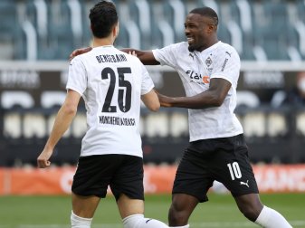 Thuram und Bensebaini trainieren mit der Mannschaft Thuram und Bensebaini trainieren mit der Mannschaft