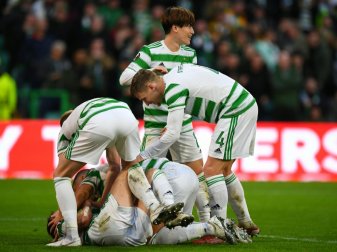 Erster Sieg im dritten Spiel für Celtic Glasgow Erster Sieg im dritten Spiel für Celtic Glasgow