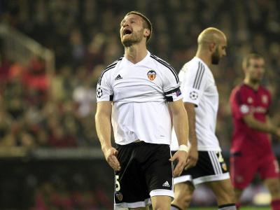 Shkodran Mustafi kassierte mit dem FC Valencia gegen Real Sociedad San Sebastián eine 0:2-Niederlage. Foto: Domenech Castello(Domenech Castello)