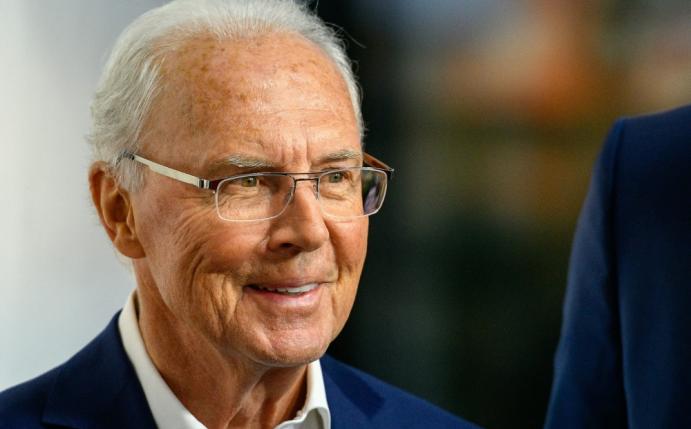 Franz Beckenbauer lobt FC Bayern in höhsten Tönen