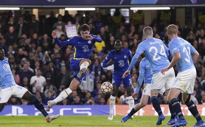 Andreas Christensen (M) sorgte beim Chelsea-Sieg gegen Malmö für den Führungstreffer. Foto: Adam Davy/PA/dpa