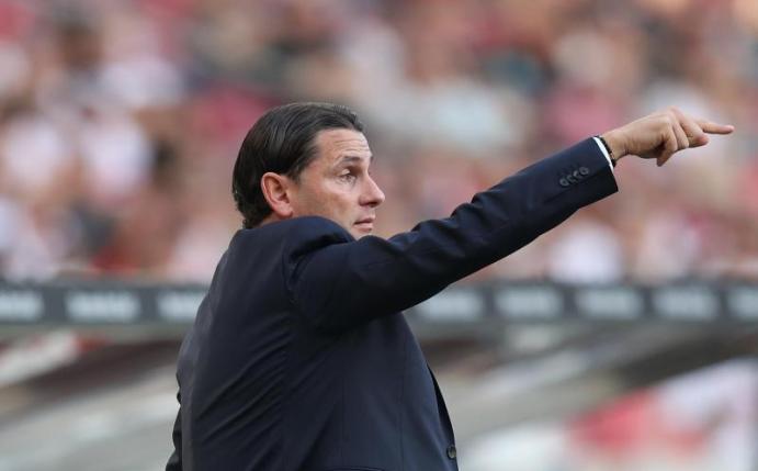 Ist mit Leverkusen in Sevilla gefordert: Bayer-Coach Gerardo Seoane. Foto: Tom Weller/dpa