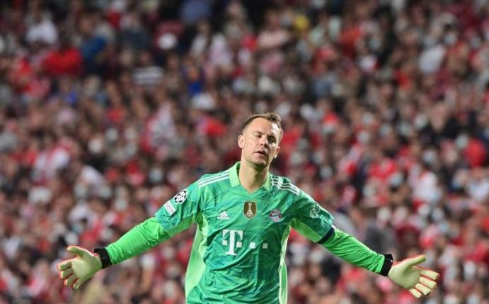 Torwart Manuel Neuer feierte mit dem FC Bayern München viele Erfolge. Foto: Peter Kneffel/dpa